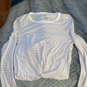 Long sleeve crop top